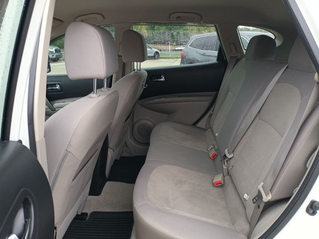 Photo 9 of this NISSAN ROGUE SELECT