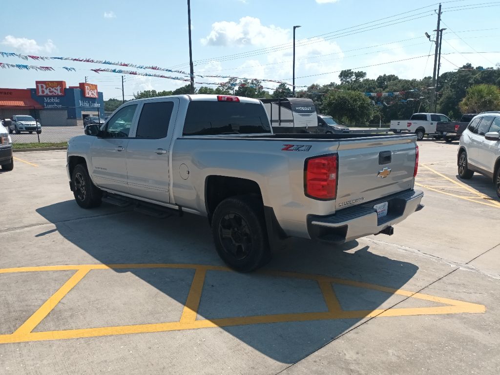 Photo 2 of this CHEVROLET SILVERADO 1500