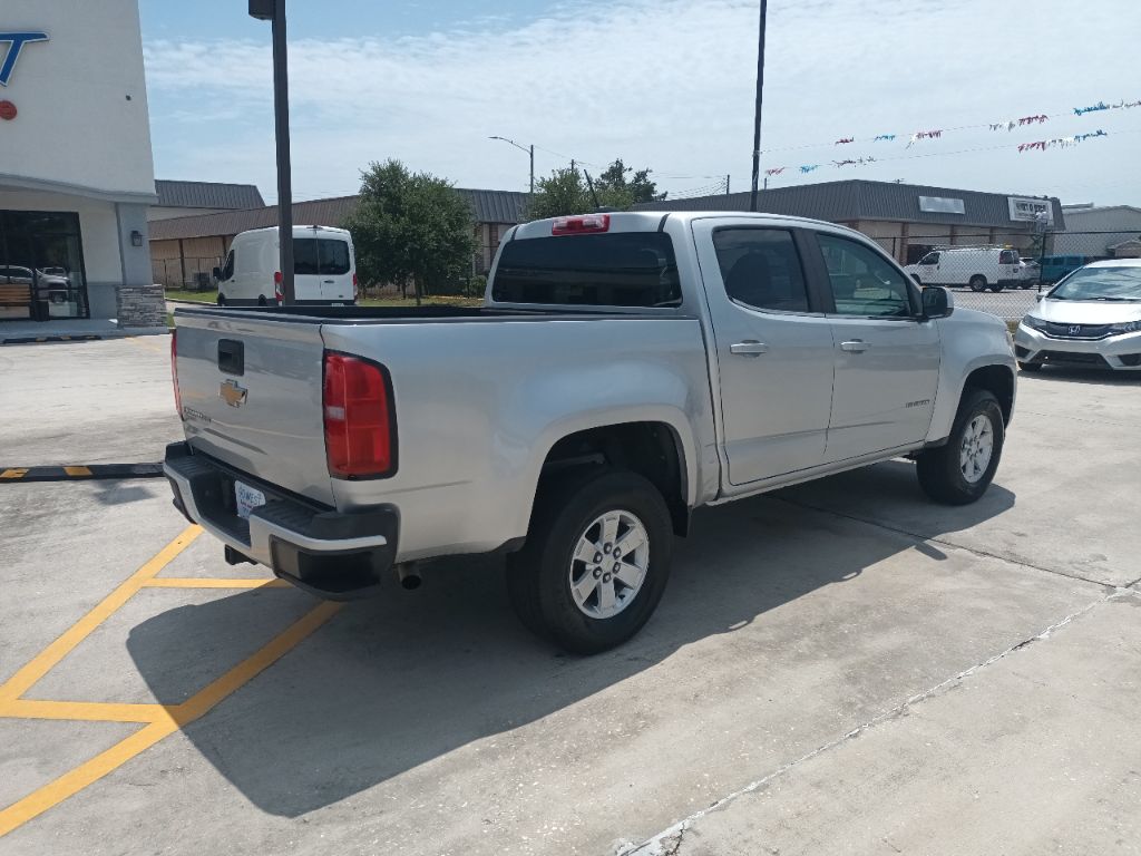 Photo 2 of this CHEVROLET COLORADO