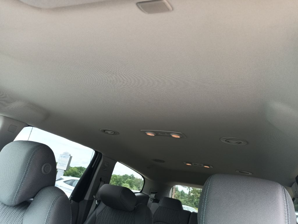 Photo 10 of this CHEVROLET TRAVERSE