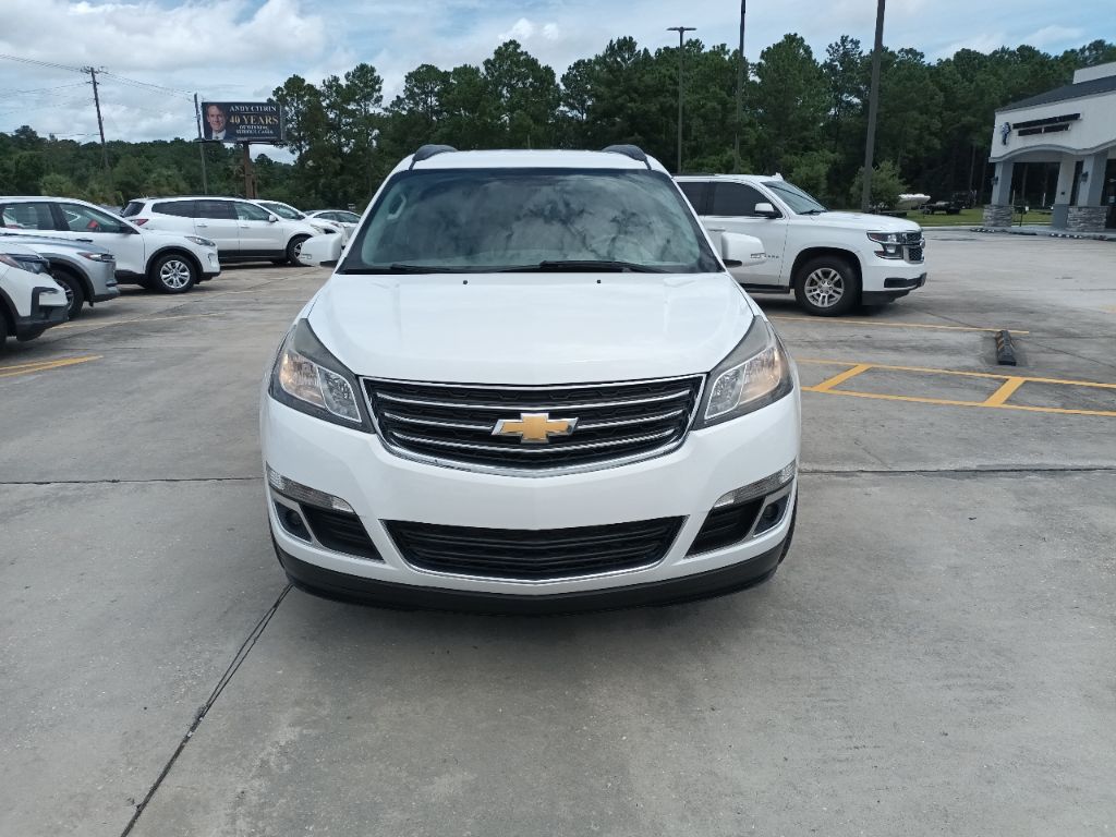 Photo 4 of this CHEVROLET TRAVERSE