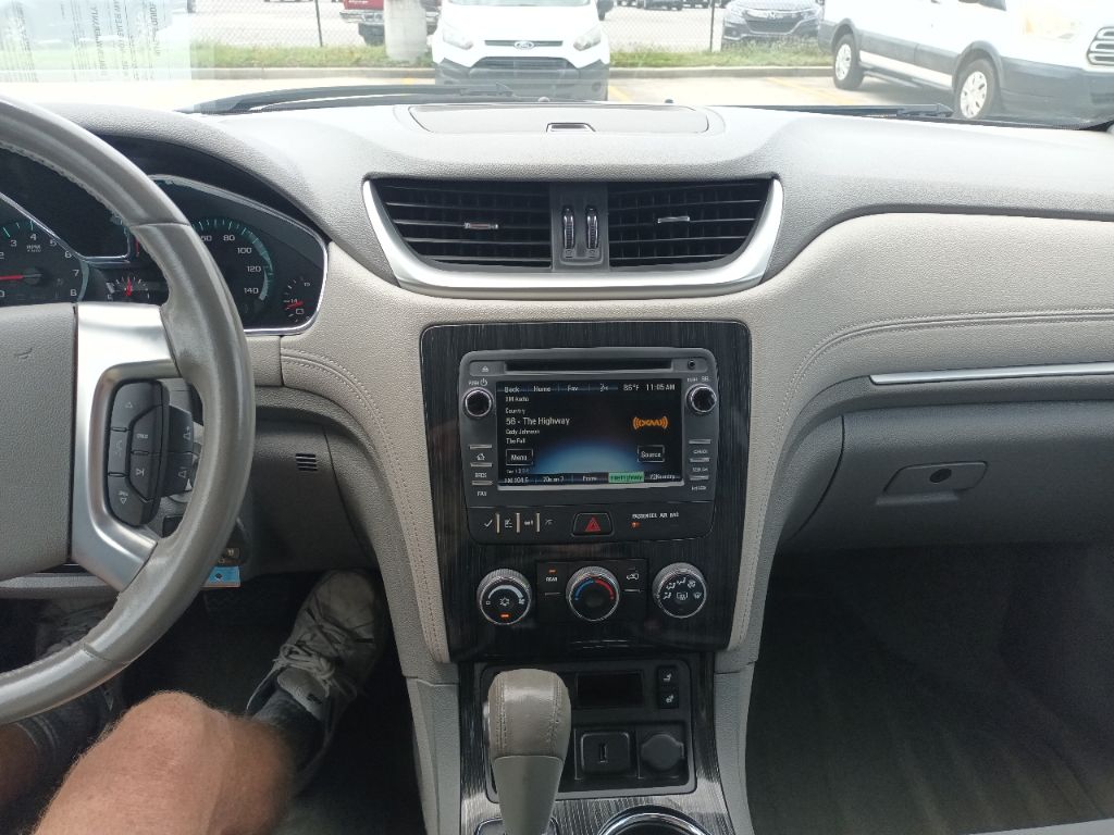Photo 12 of this CHEVROLET TRAVERSE
