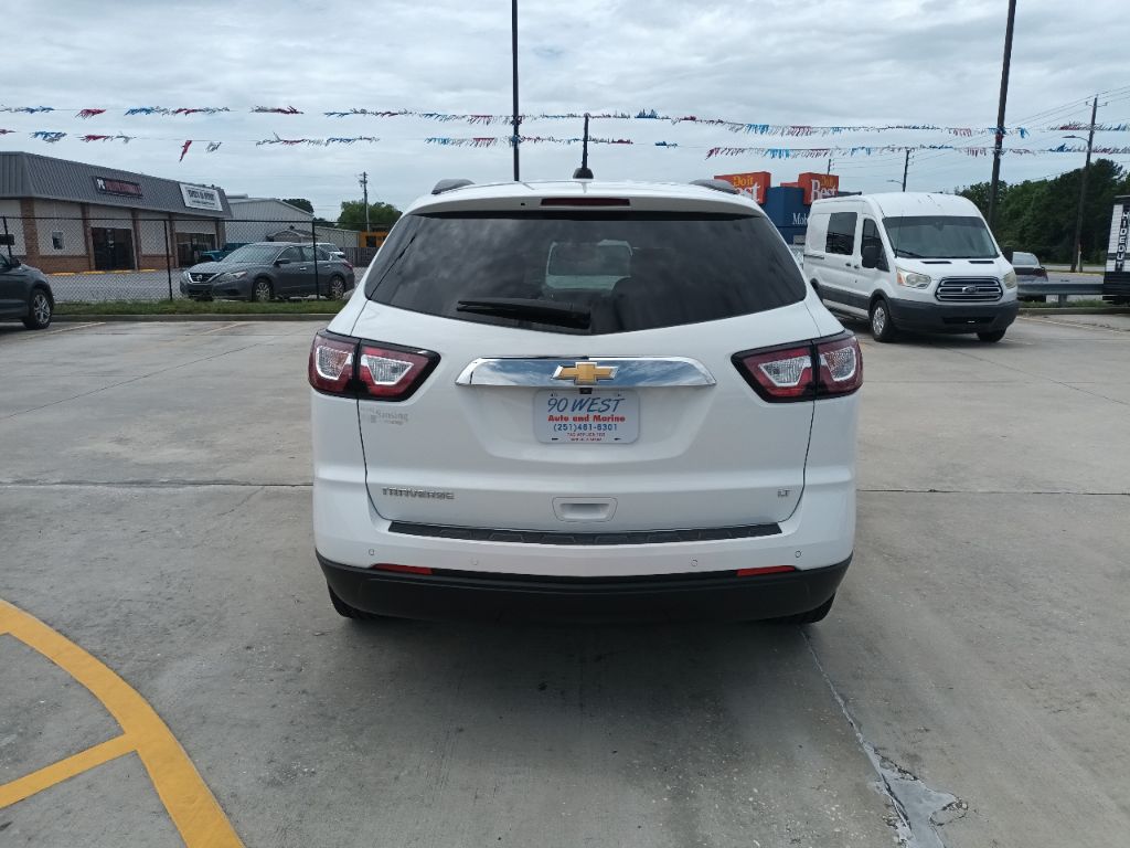 Photo 5 of this CHEVROLET TRAVERSE
