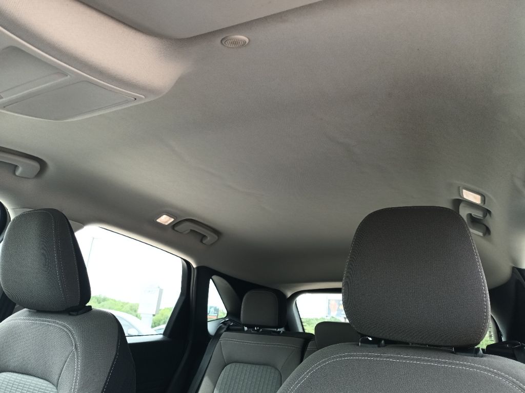 Photo 10 of this FORD ESCAPE
