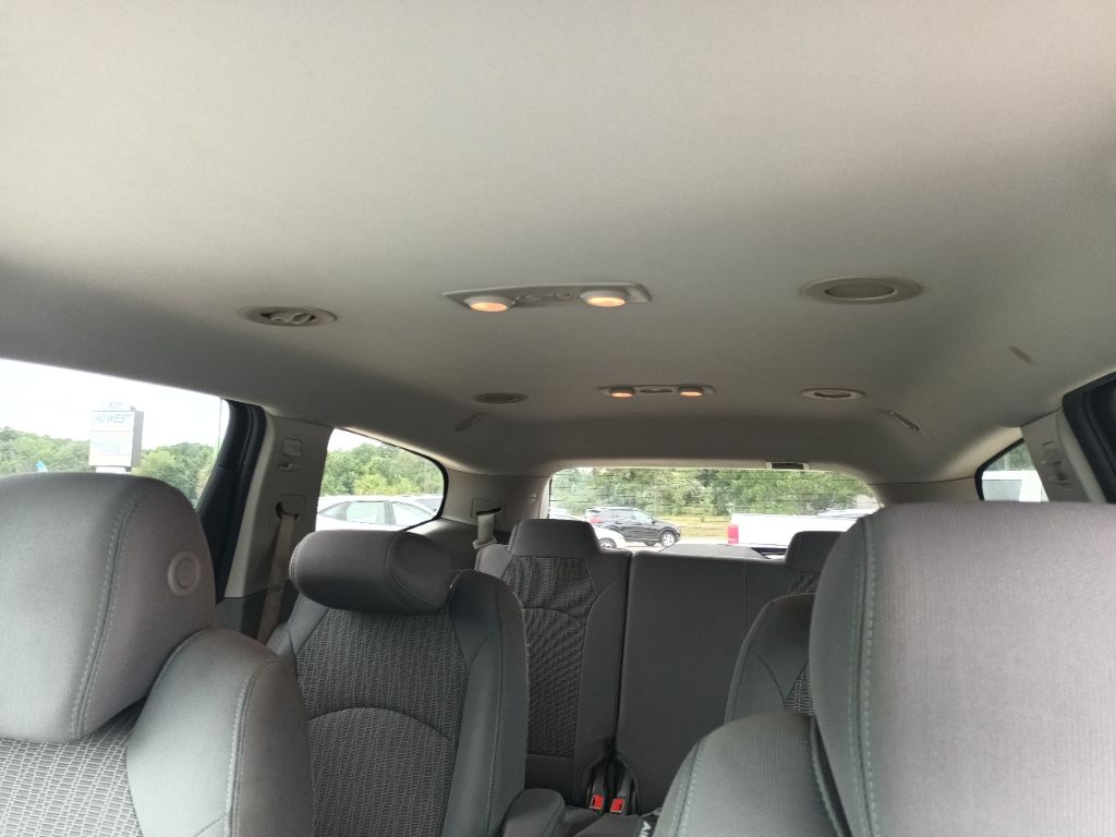 Photo 10 of this CHEVROLET TRAVERSE