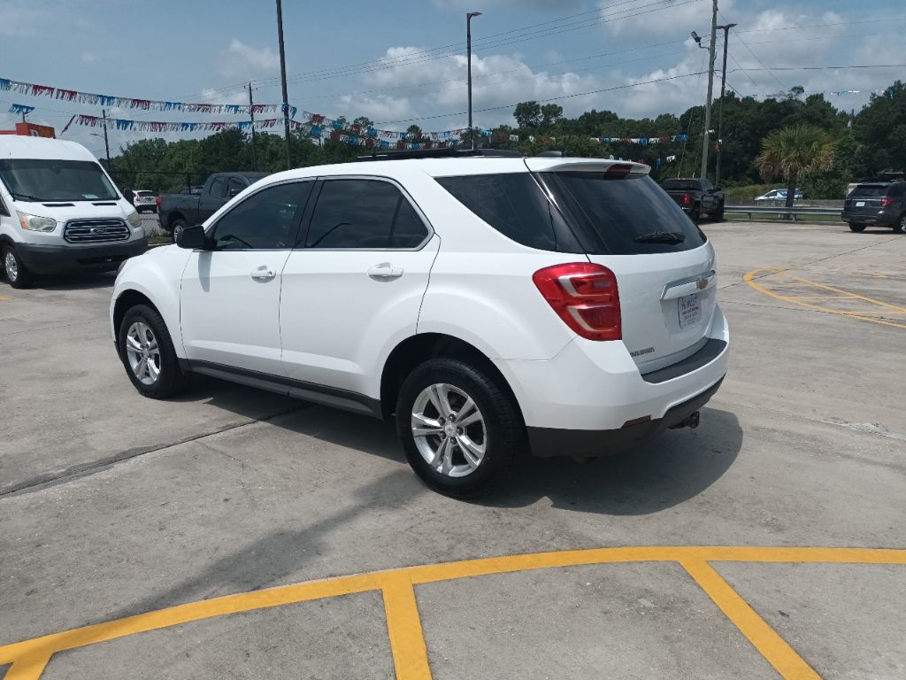 Photo 5 of this CHEVROLET EQUINOX