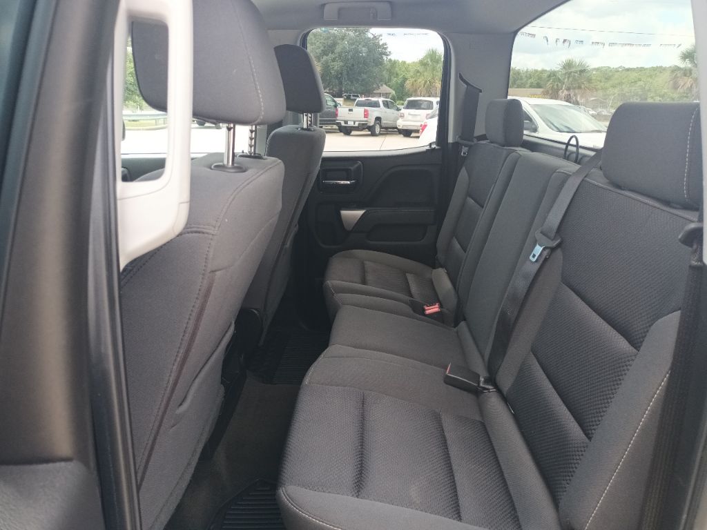 Photo 8 of this CHEVROLET SILVERADO 1500