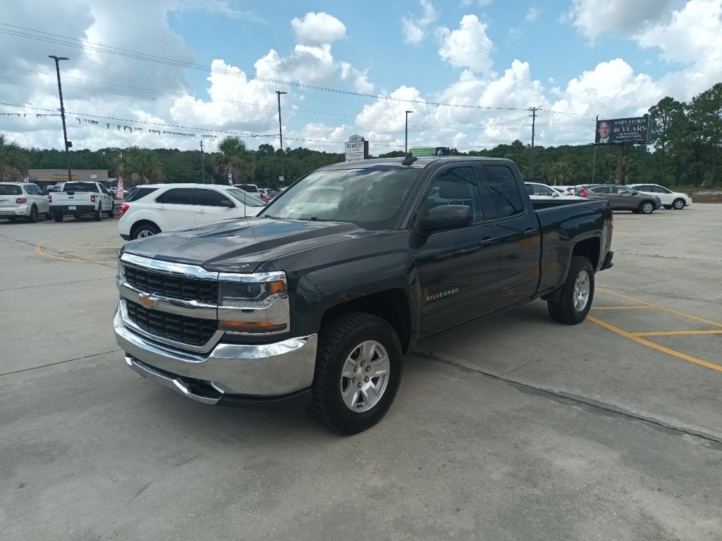 Photo 2 of this CHEVROLET SILVERADO 1500