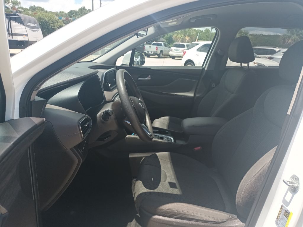 Photo 8 of this HYUNDAI SANTA FE