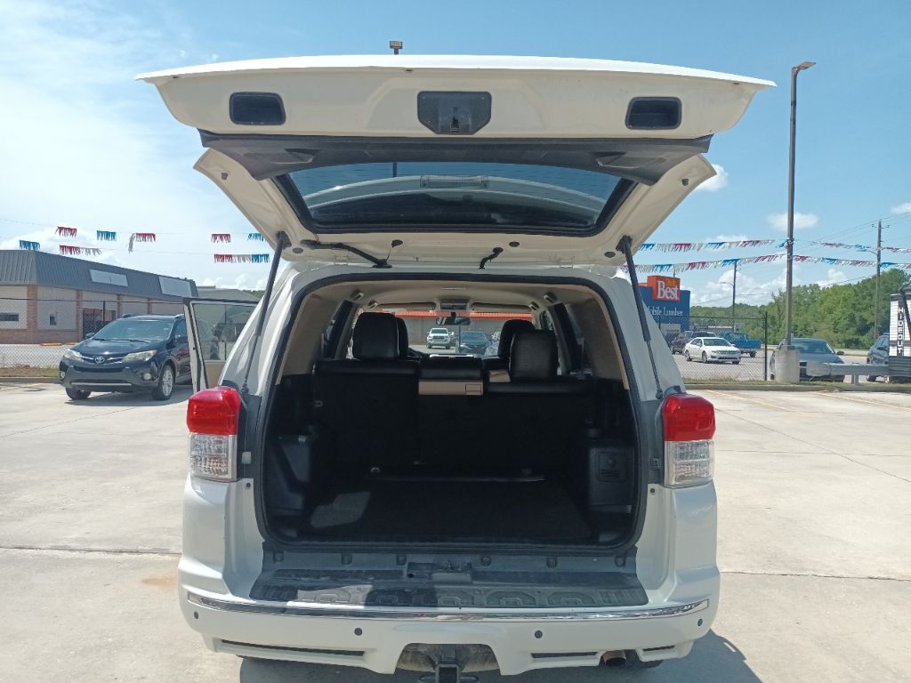 Photo 7 of this TOYOTA 4RUNNER