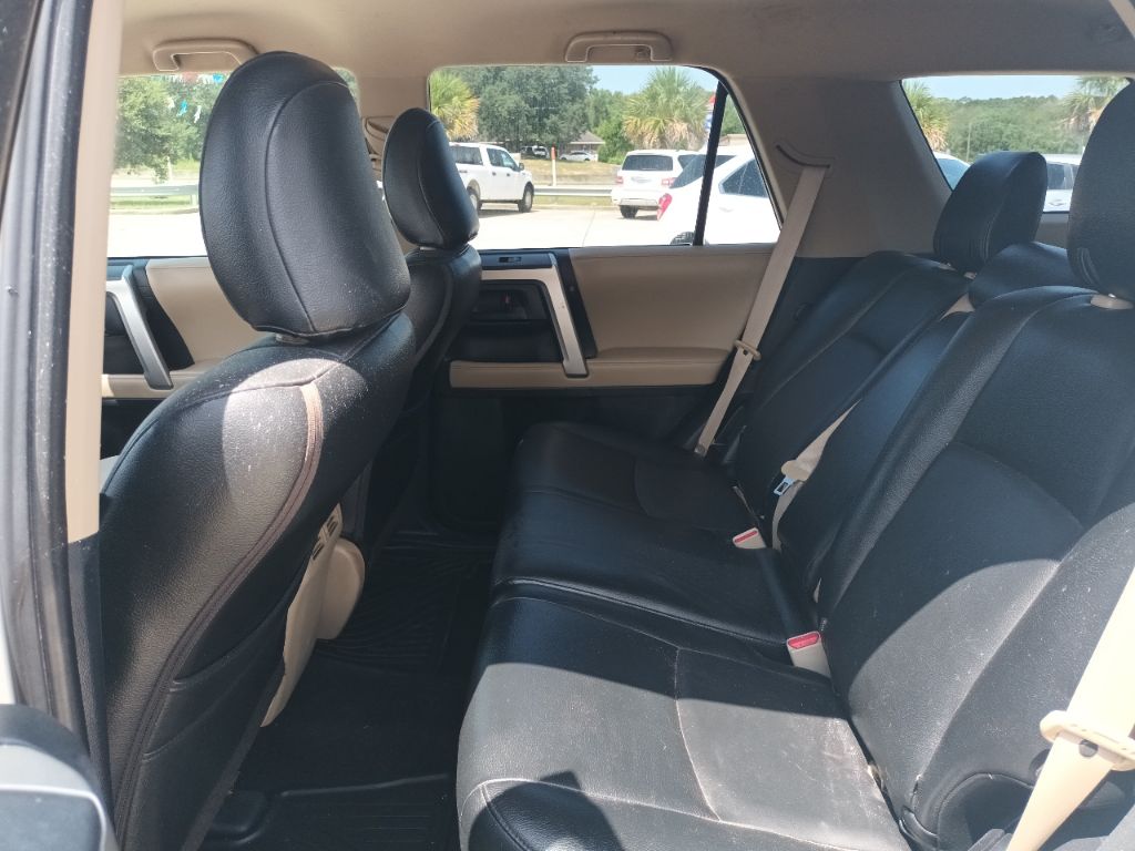 Photo 9 of this TOYOTA 4RUNNER