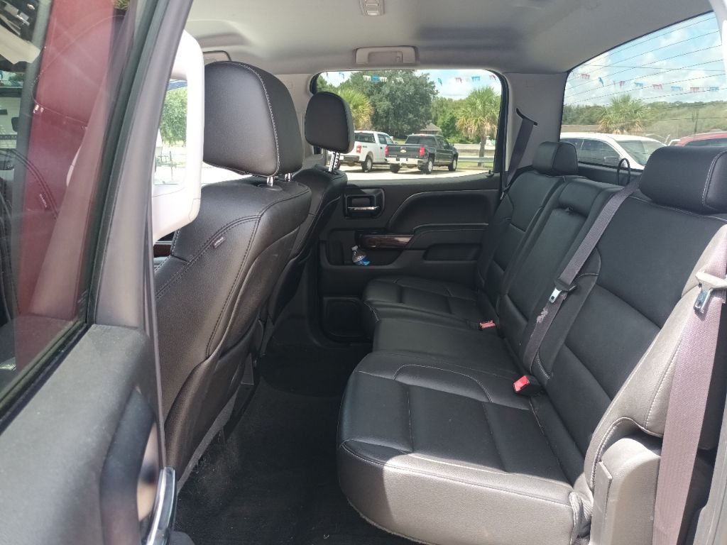 Photo 9 of this GMC SIERRA