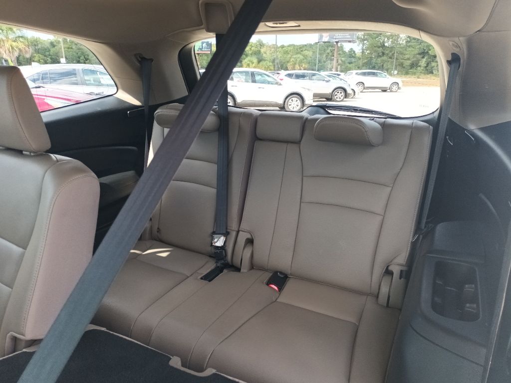 Photo 9 of this HONDA PILOT