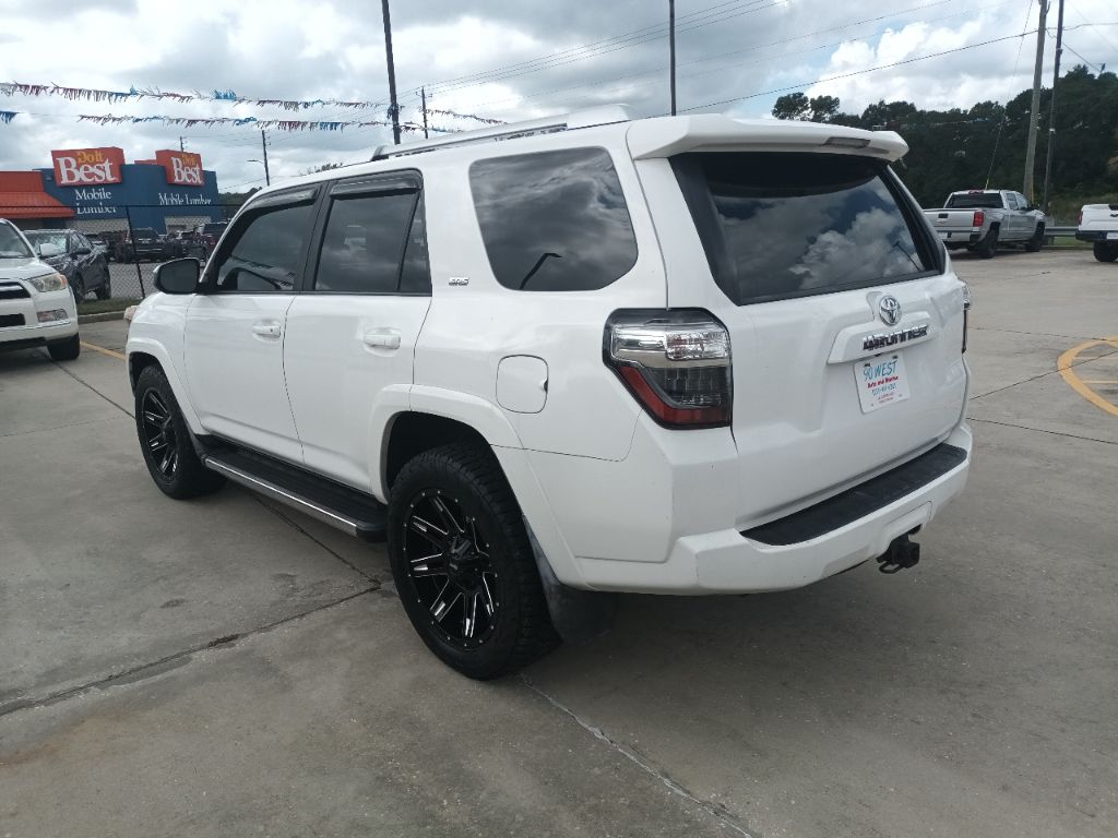 Photo 2 of this TOYOTA 4RUNNER