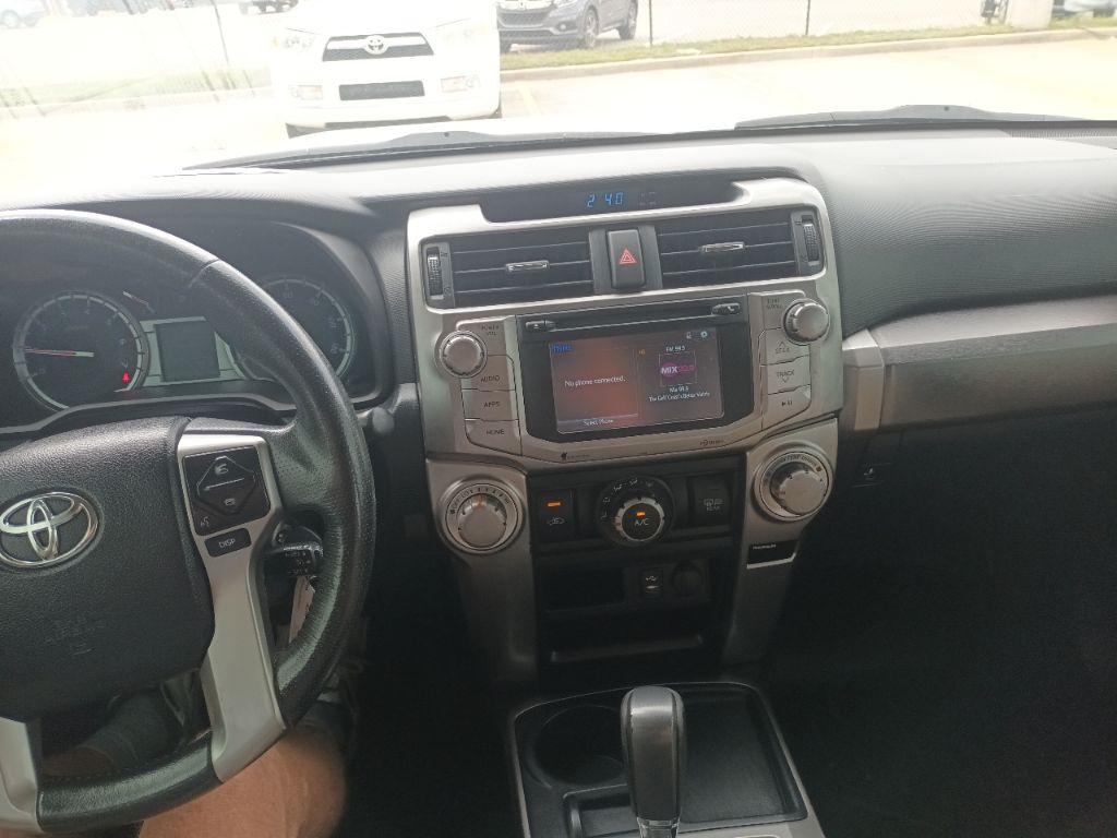 Photo 12 of this TOYOTA 4RUNNER