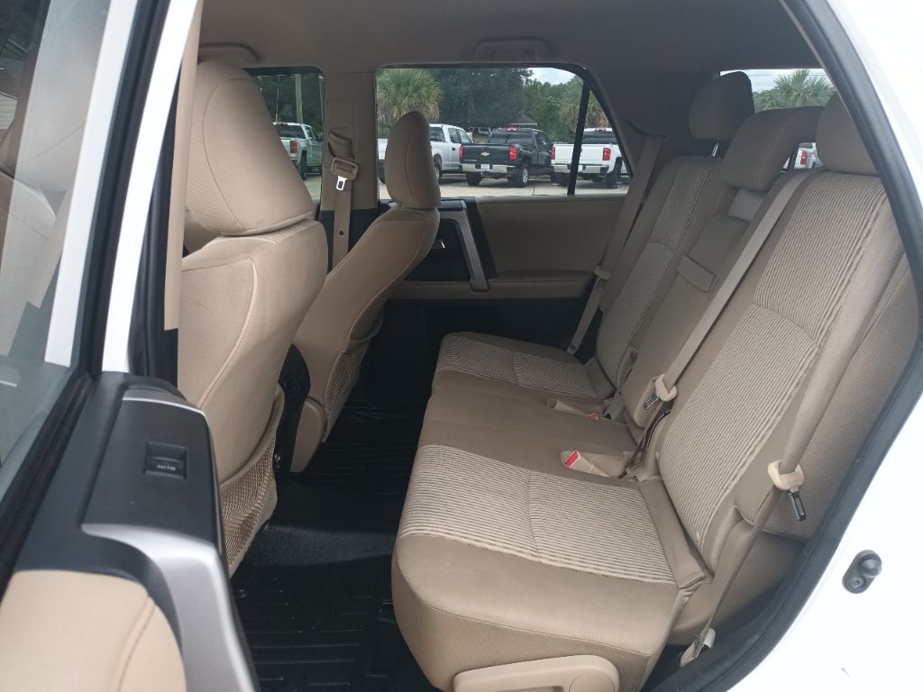 Photo 9 of this TOYOTA 4RUNNER
