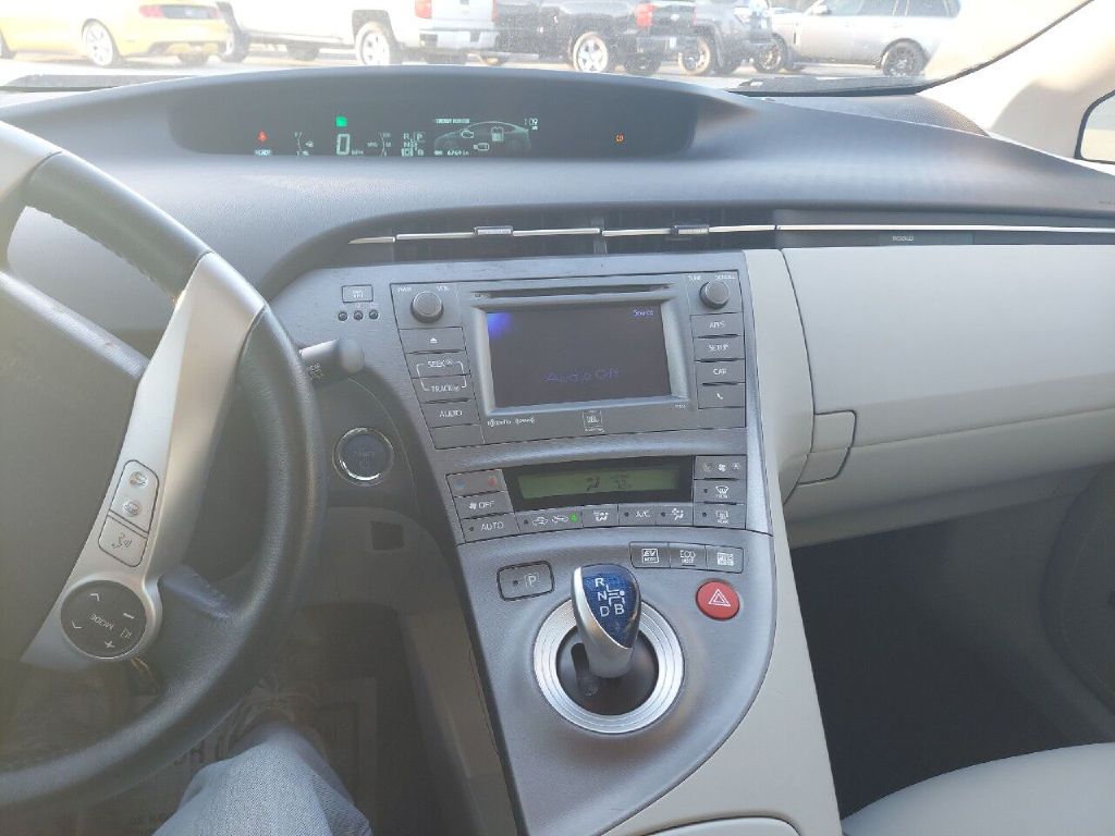 Photo 11 of this TOYOTA PRIUS
