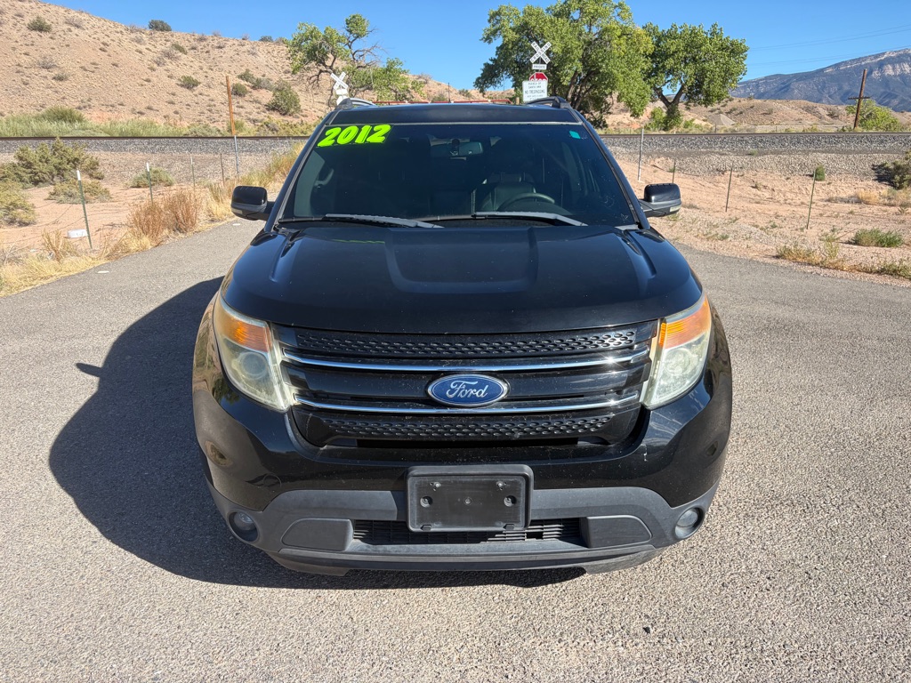 Additional photo of vehicle.