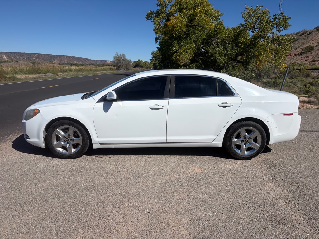 Additional photo of vehicle.