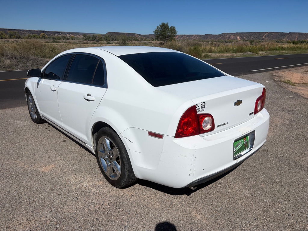 Additional photo of vehicle.