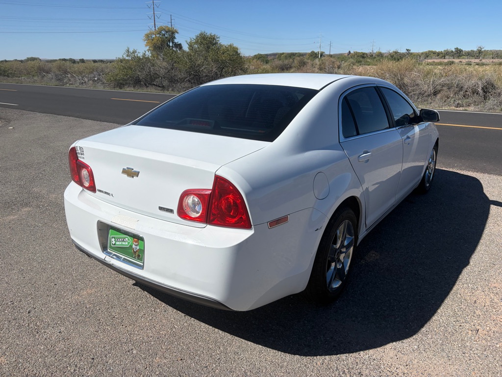 Additional photo of vehicle.