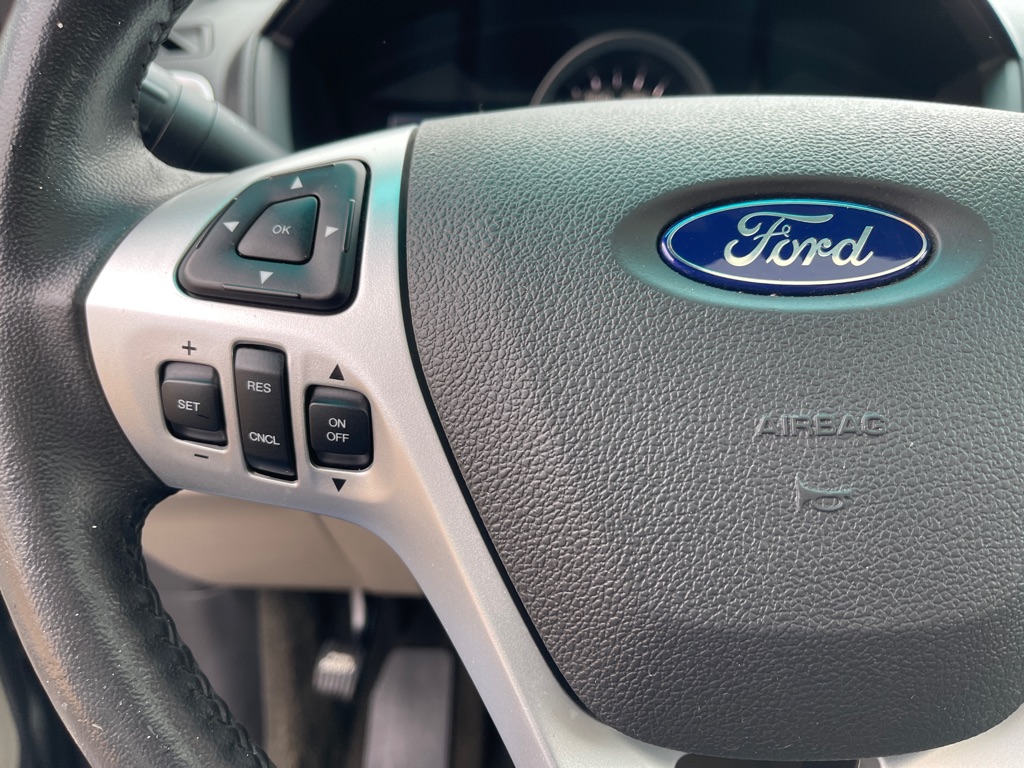 Photo 24 of this FORD EXPLORER