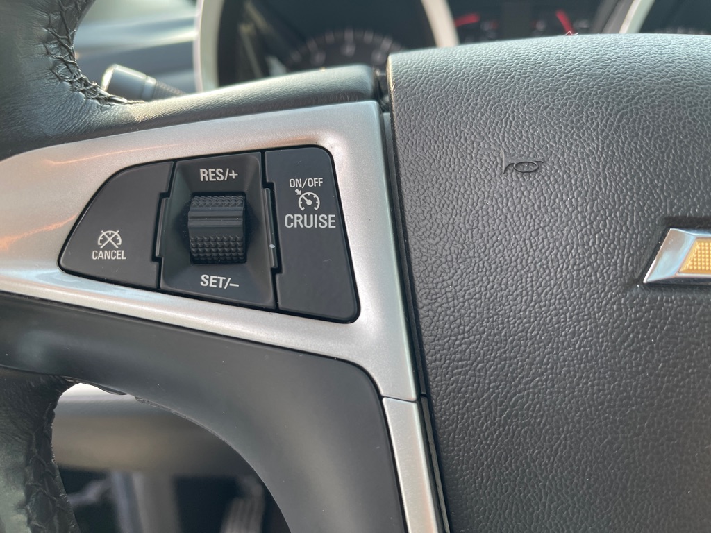 Photo 23 of this CHEVROLET EQUINOX