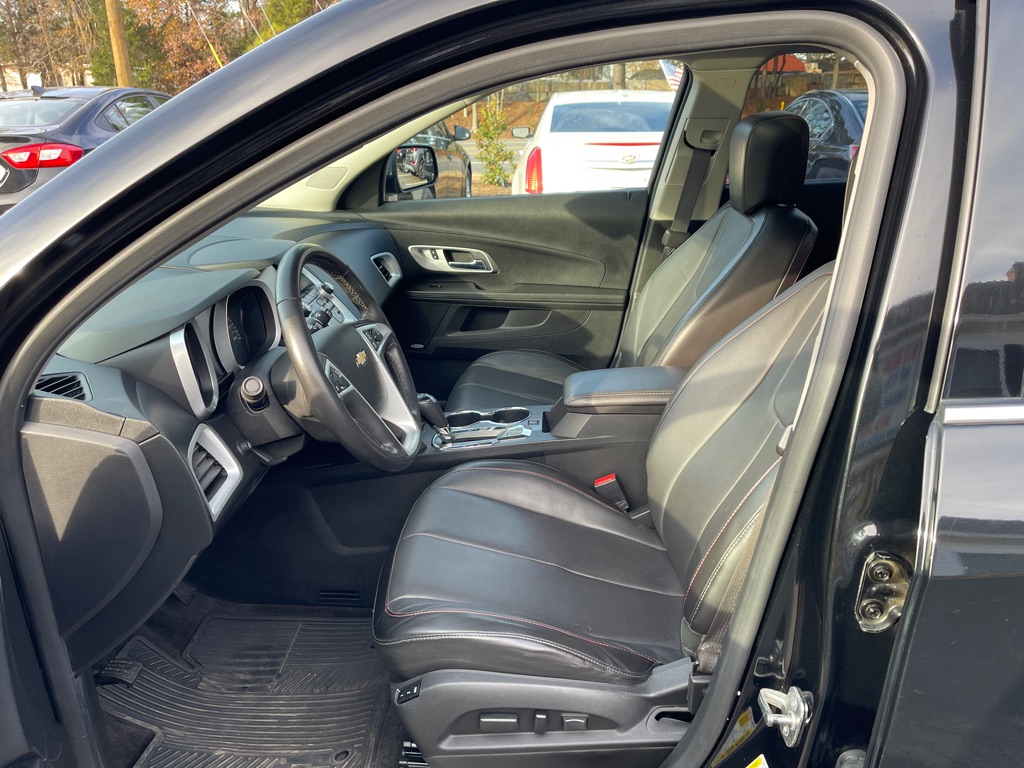 Photo 7 of this CHEVROLET EQUINOX