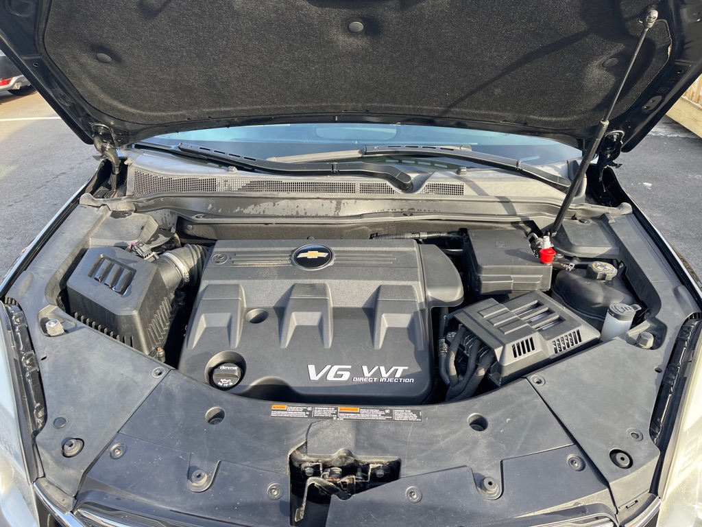 Photo 26 of this CHEVROLET EQUINOX