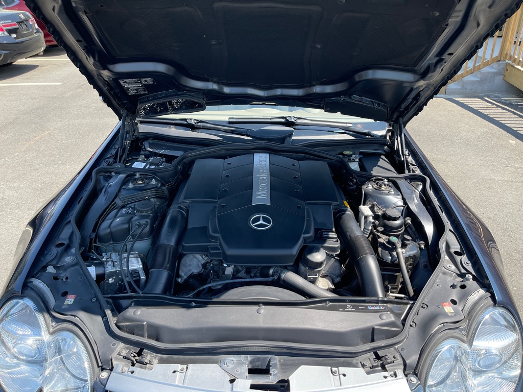 Photo 28 of this MERCEDES-BENZ SL