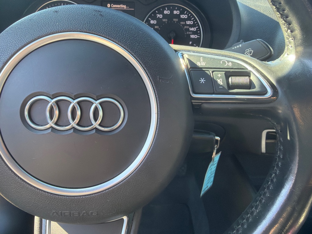 Photo 23 of this AUDI A3