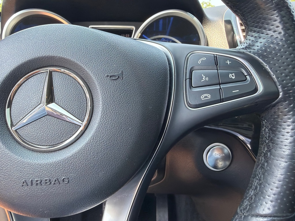 Photo 24 of this MERCEDES-BENZ GLE