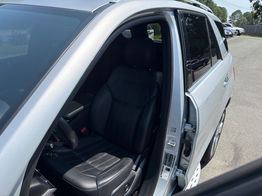 Photo 9 of this MERCEDES-BENZ GLE