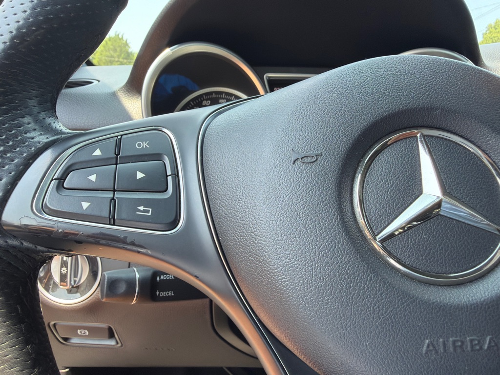 Photo 23 of this MERCEDES-BENZ GLE
