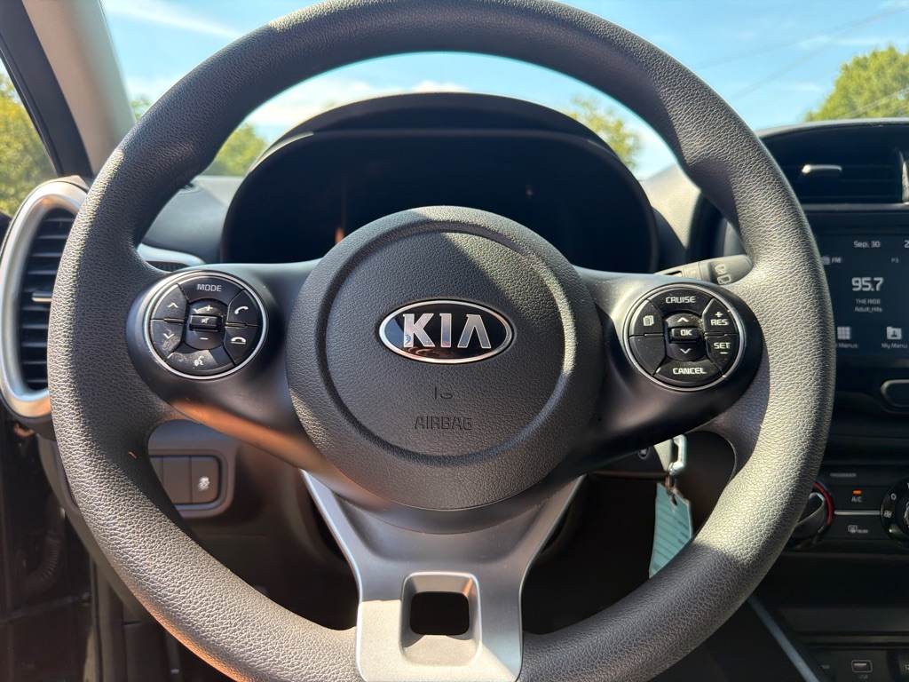 Photo 11 of this KIA SOUL