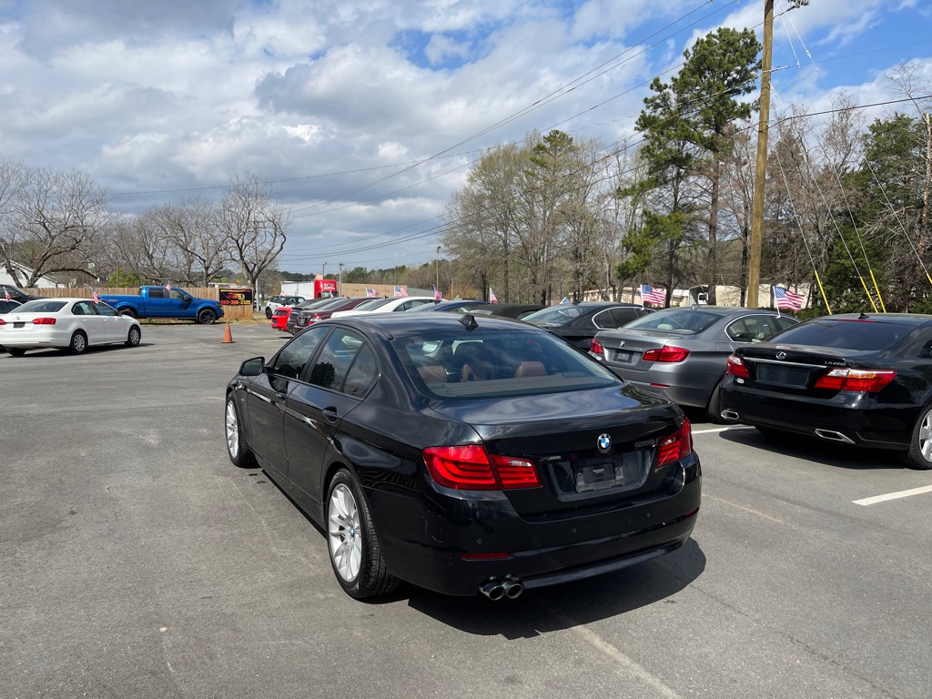 Photo 4 of this BMW 528