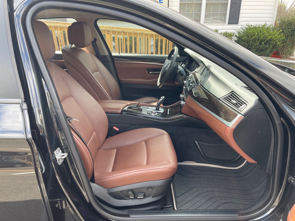 Photo 13 of this BMW 528