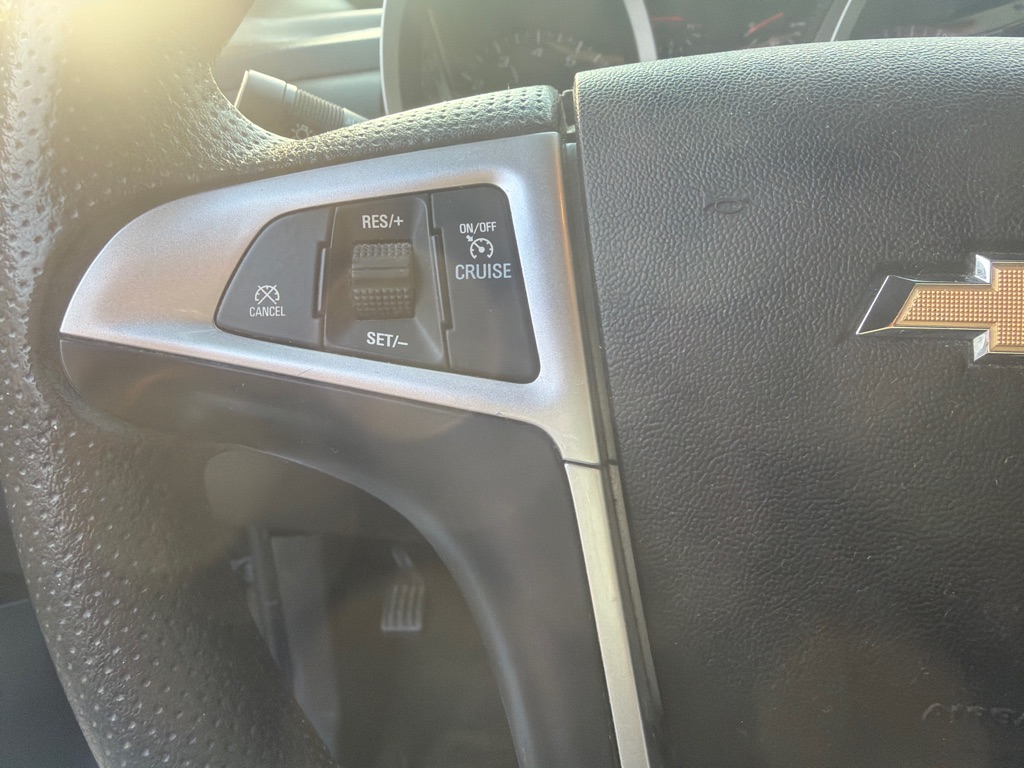 Photo 23 of this CHEVROLET EQUINOX