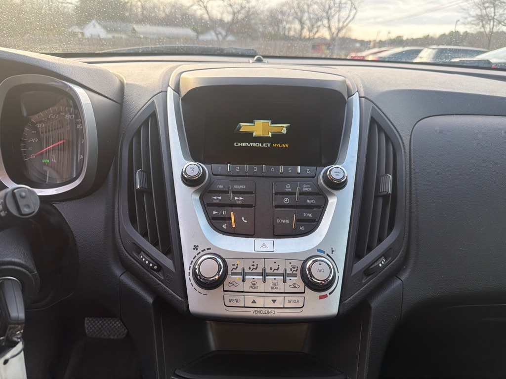 Photo 19 of this CHEVROLET EQUINOX
