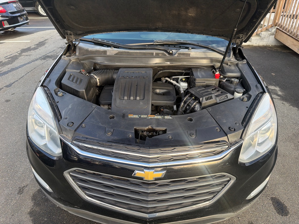 Photo 25 of this CHEVROLET EQUINOX