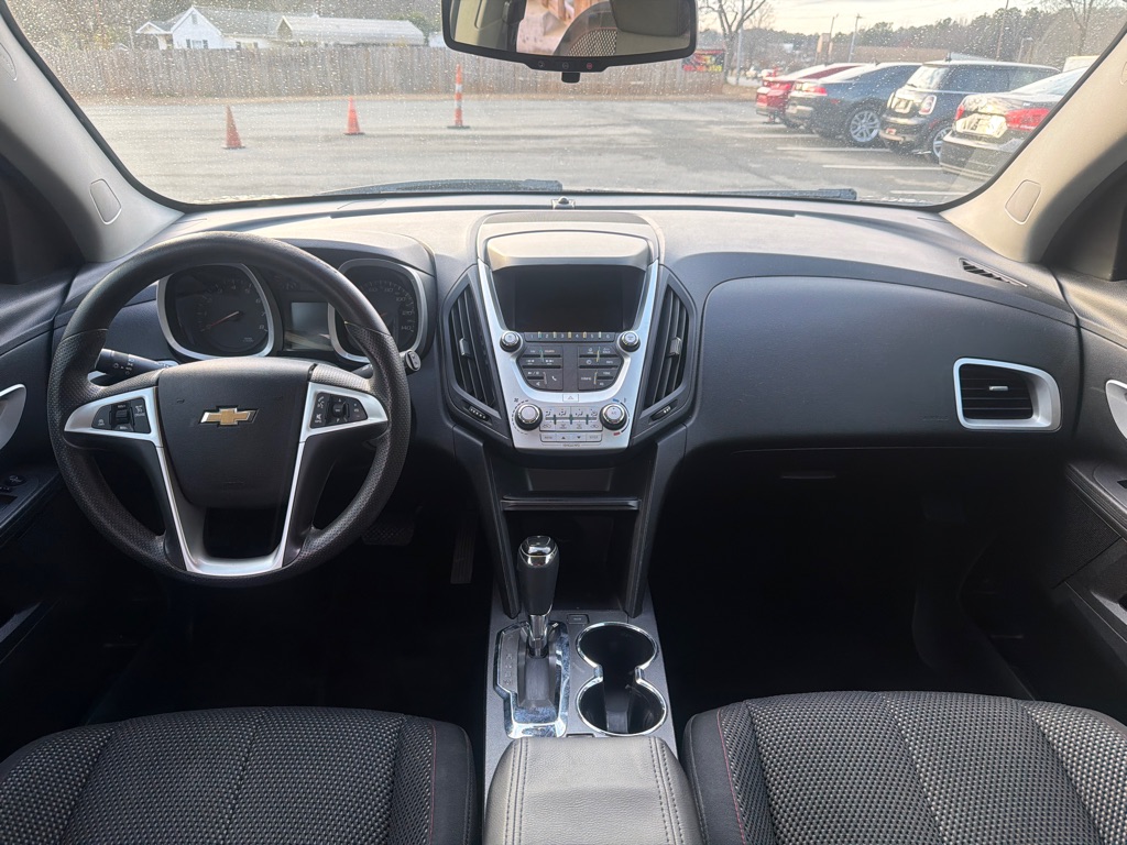Photo 18 of this CHEVROLET EQUINOX