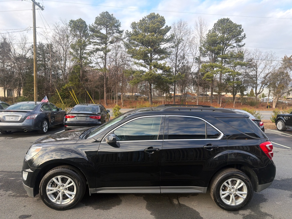 Photo 3 of this CHEVROLET EQUINOX