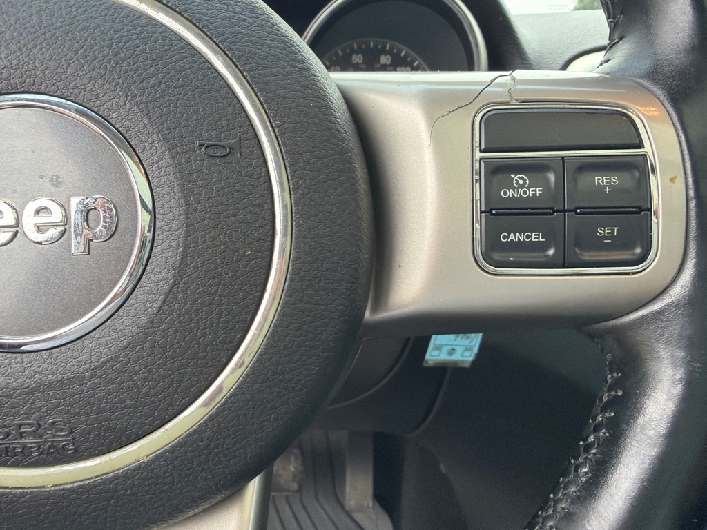 Photo 23 of this JEEP GRAND CHEROKEE