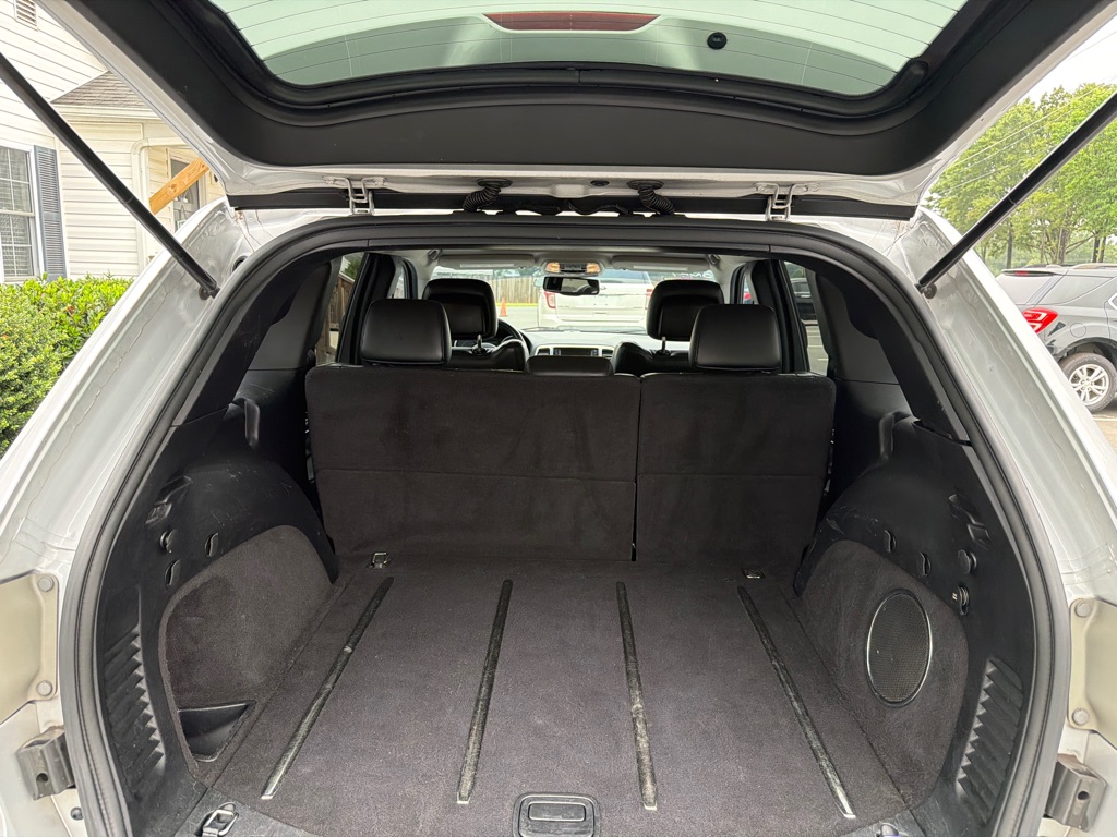 Photo 17 of this JEEP GRAND CHEROKEE