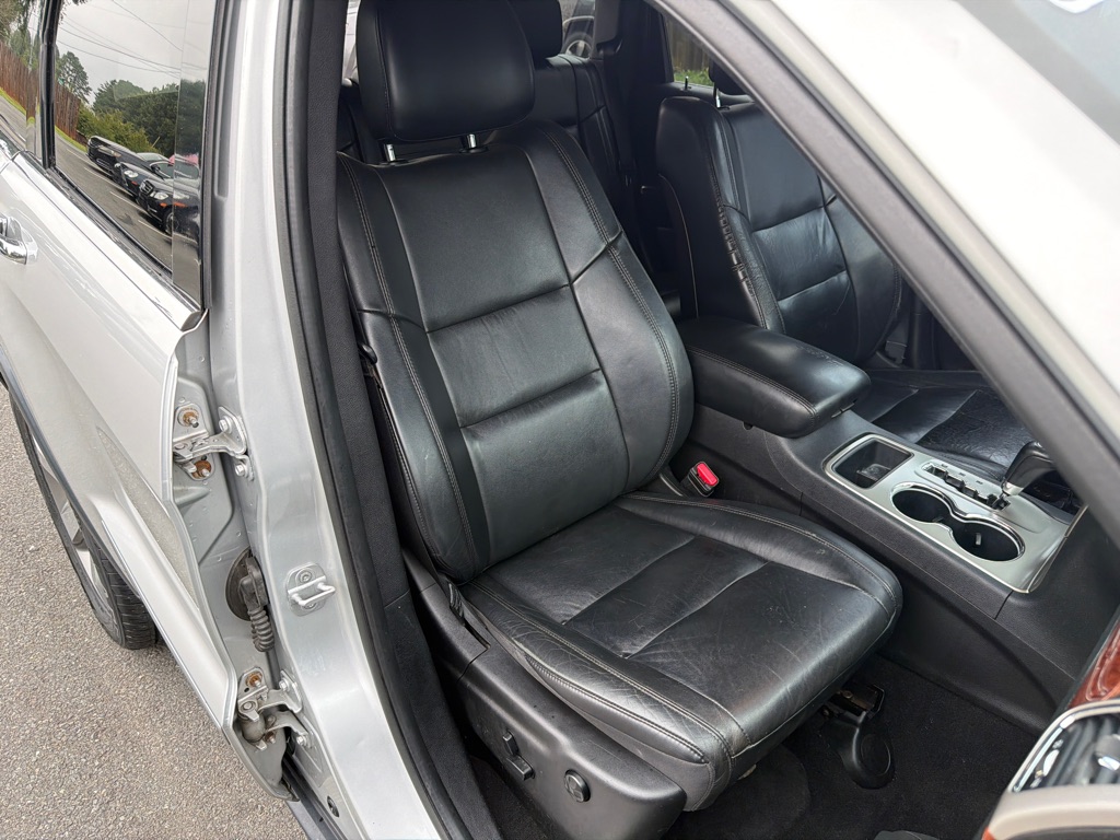Photo 15 of this JEEP GRAND CHEROKEE