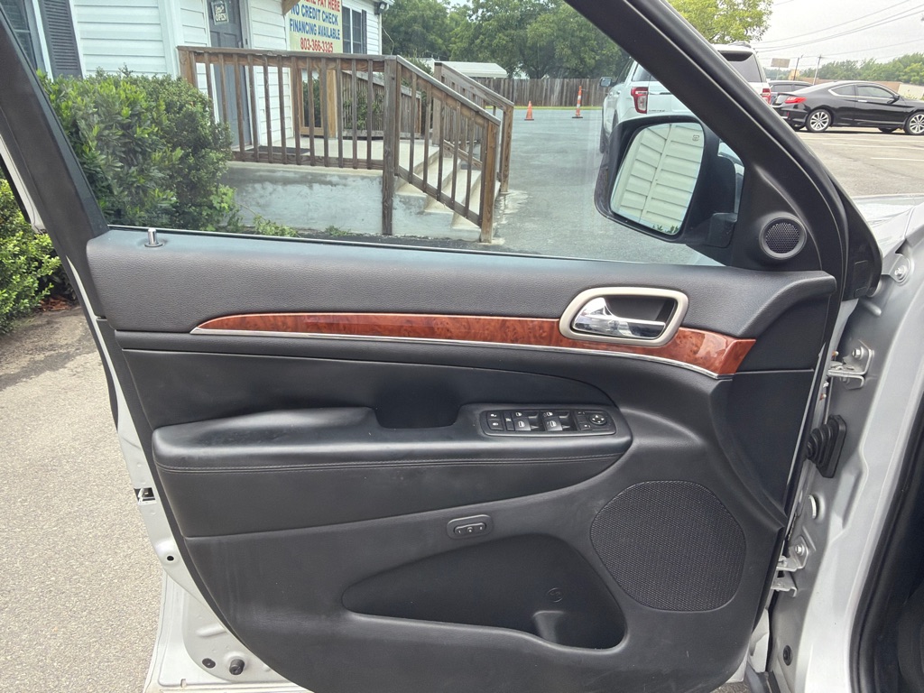 Photo 10 of this JEEP GRAND CHEROKEE