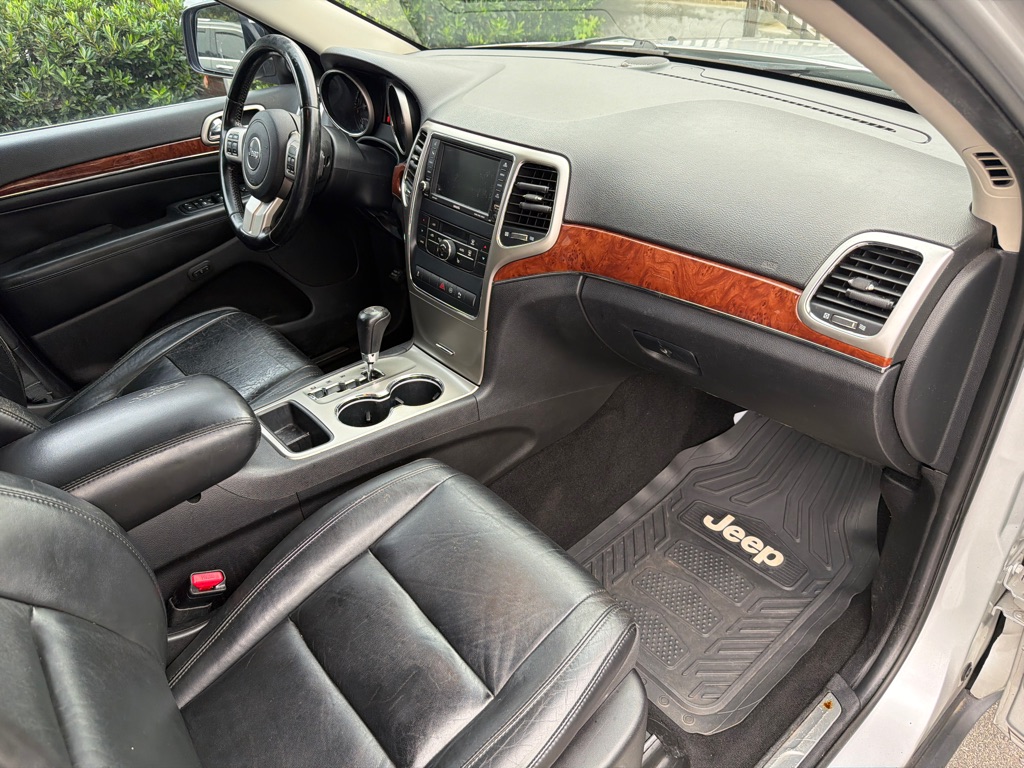 Photo 14 of this JEEP GRAND CHEROKEE