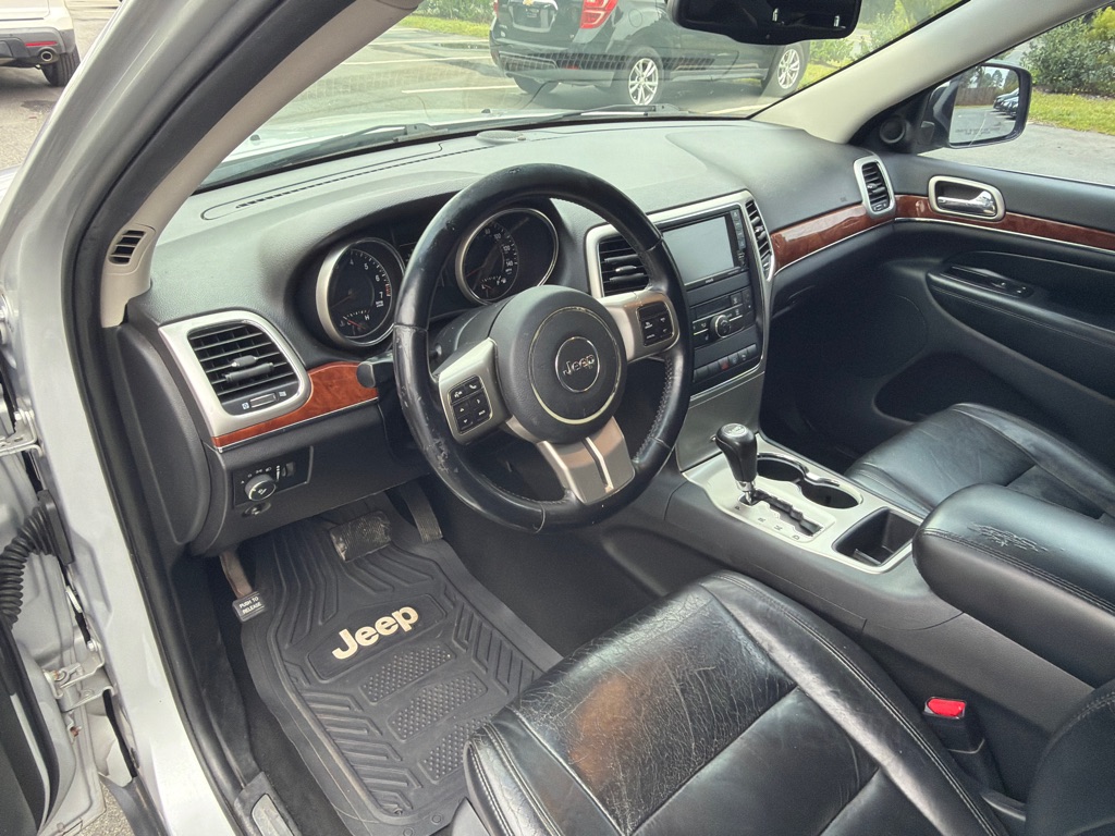 Photo 8 of this JEEP GRAND CHEROKEE