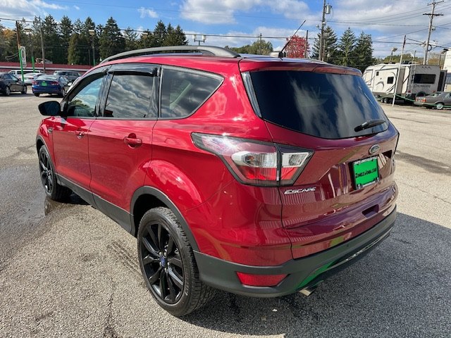 2017 FORD ESCAPE SE for sale at Zombie Johns
