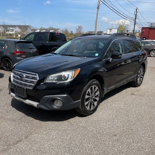 2017 SUBARU OUTBACK 2.5I LIMITED for sale at Zombie Johns